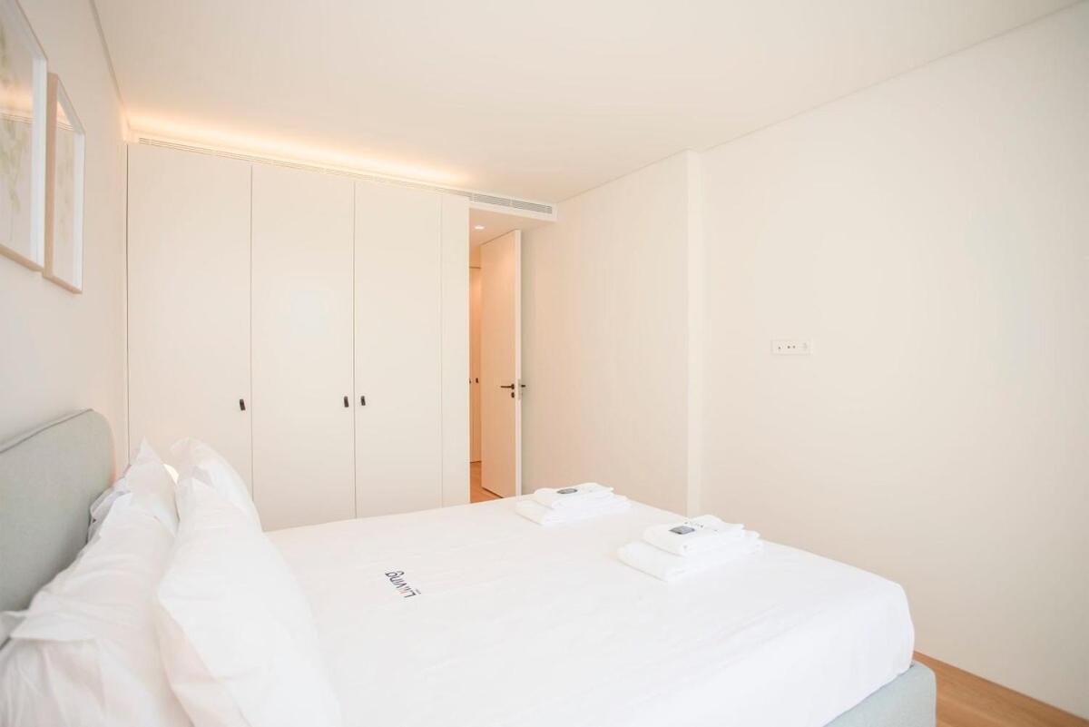 Liiiving In Porto - Crystal Palace Apartment Buitenkant foto